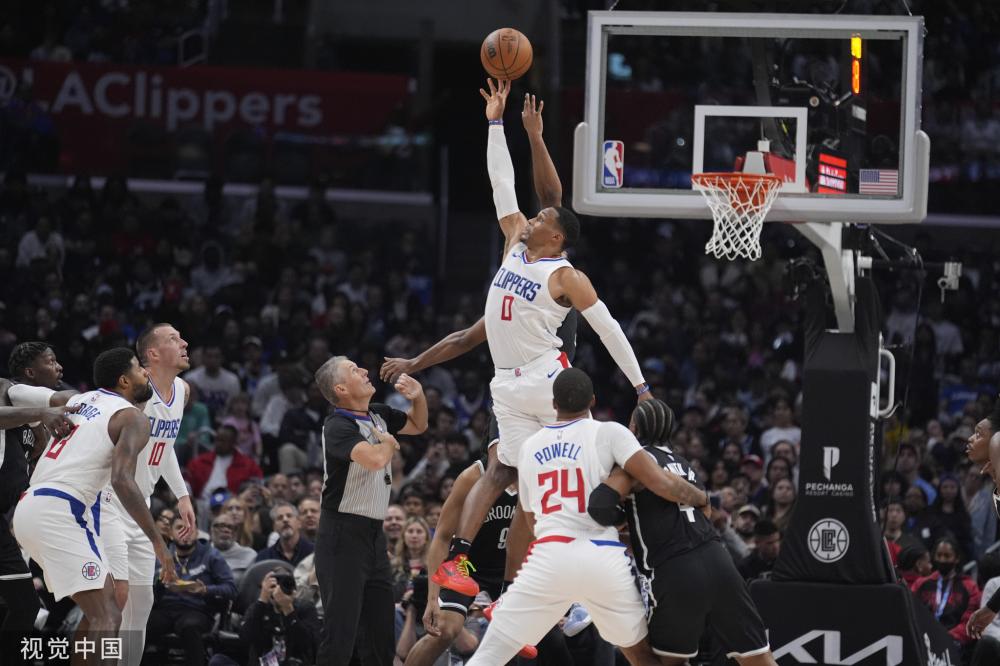 他进一步成 他进一步成