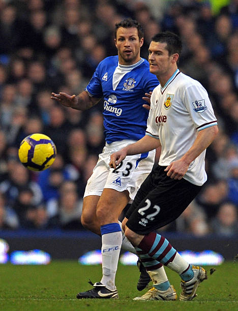 在探讨两位 在探讨两位