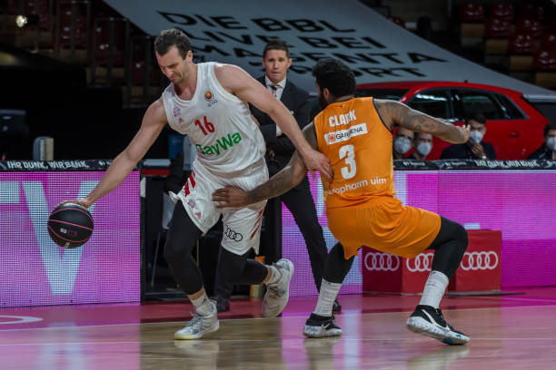 用了人墙与 用了人墙与